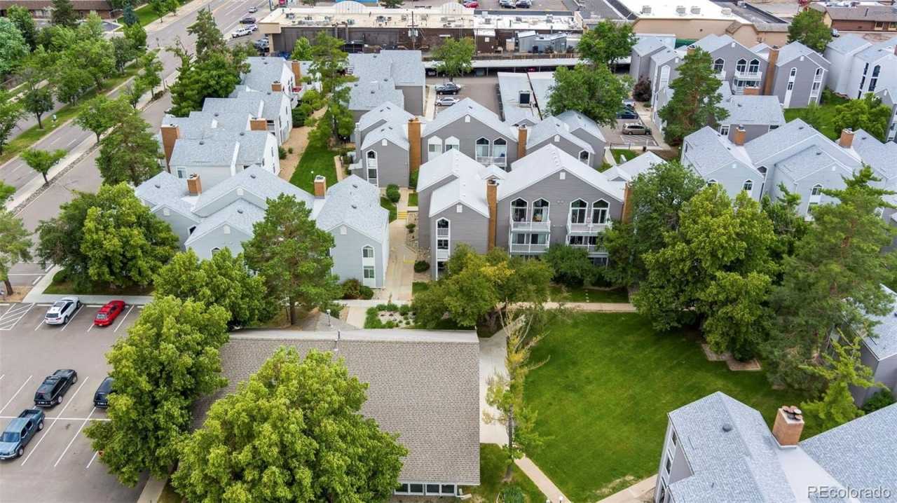 3353 S Monaco Parkway