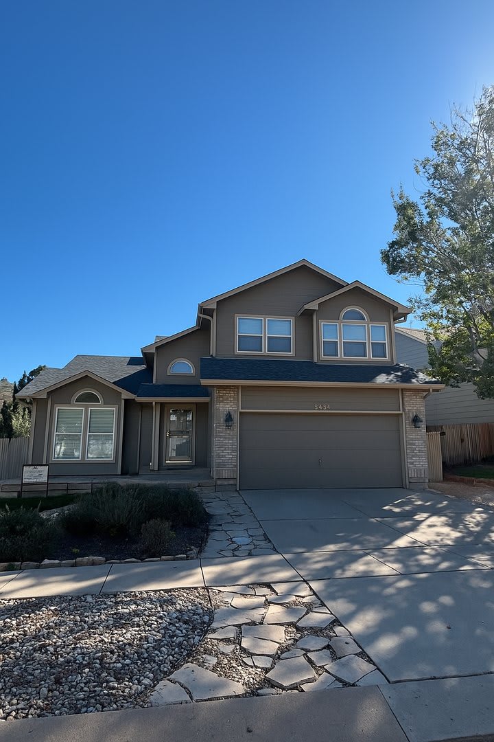 Pinon Valley 2 story 3 bedroom home