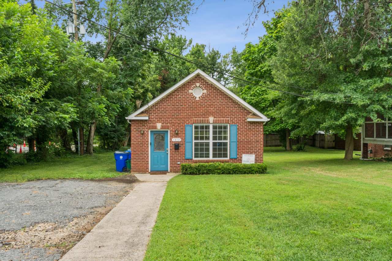 4813 Calvert Road
