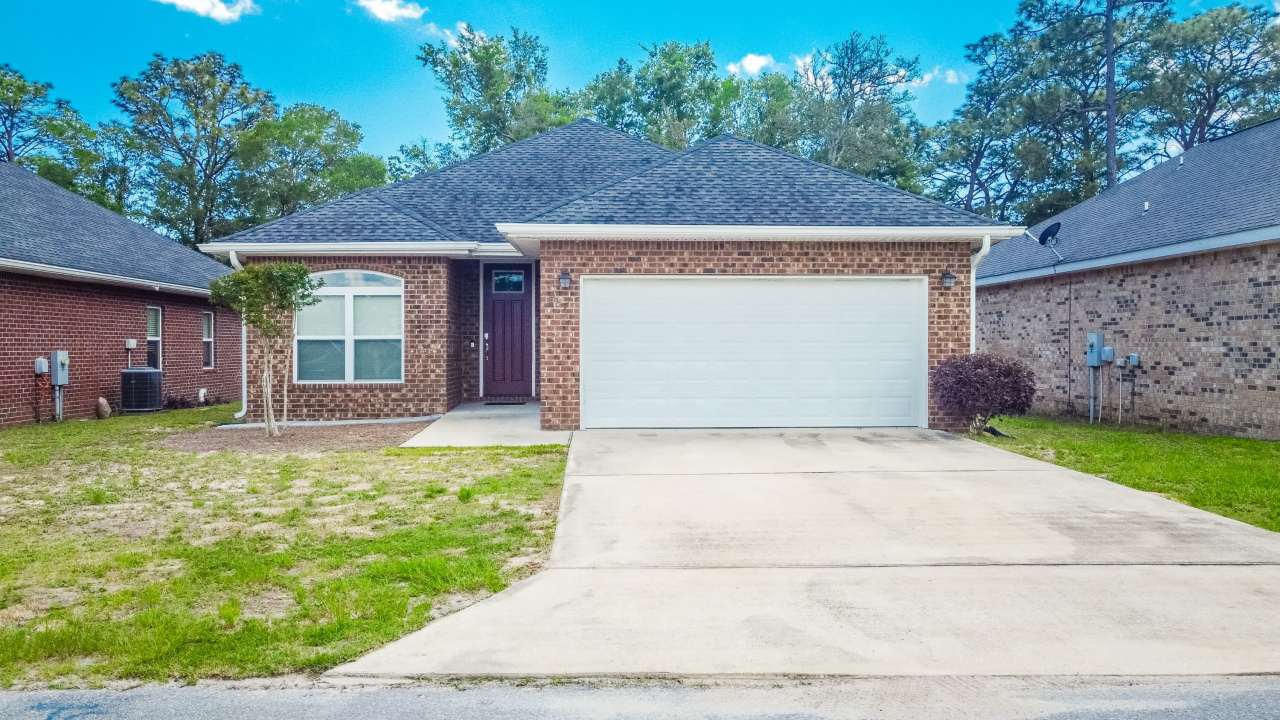 557 Valparaiso Parkway