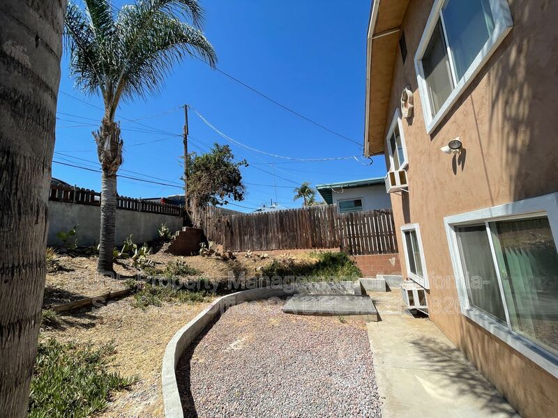 2657 Buena Vista Ave