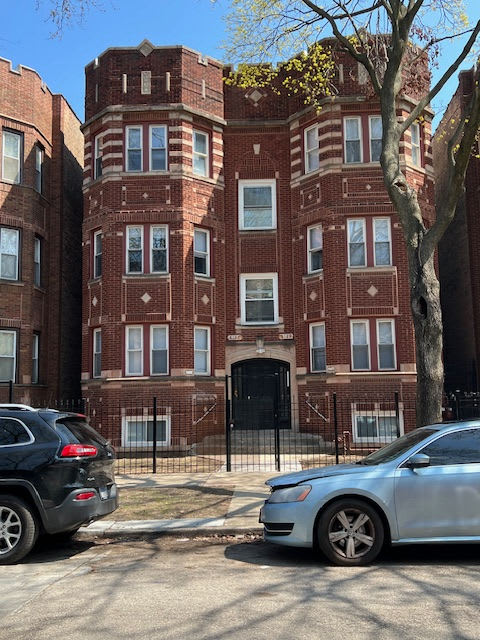 8129 S Maryland Ave #1S