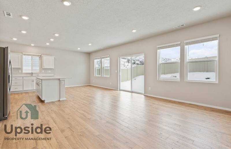 20601 East Meadow Spring Loop