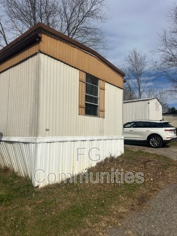 8 Sunny Knoll Acres Drive