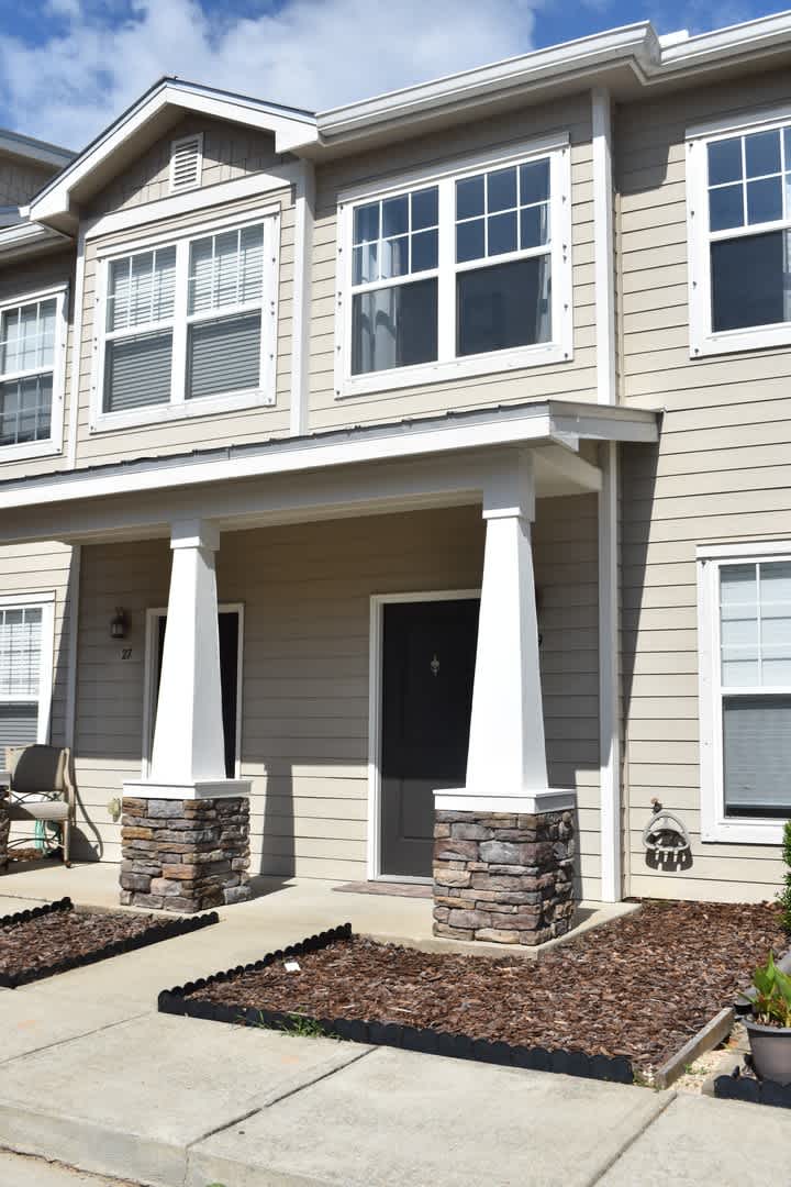 Like NEW 2 Bedroom 2.5 Bath Townhouse in Verandas at Freeport