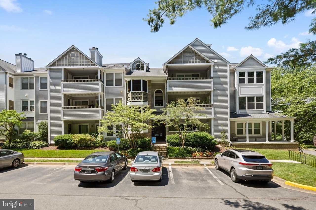 7713 LAFAYETTE FOREST DRIVE