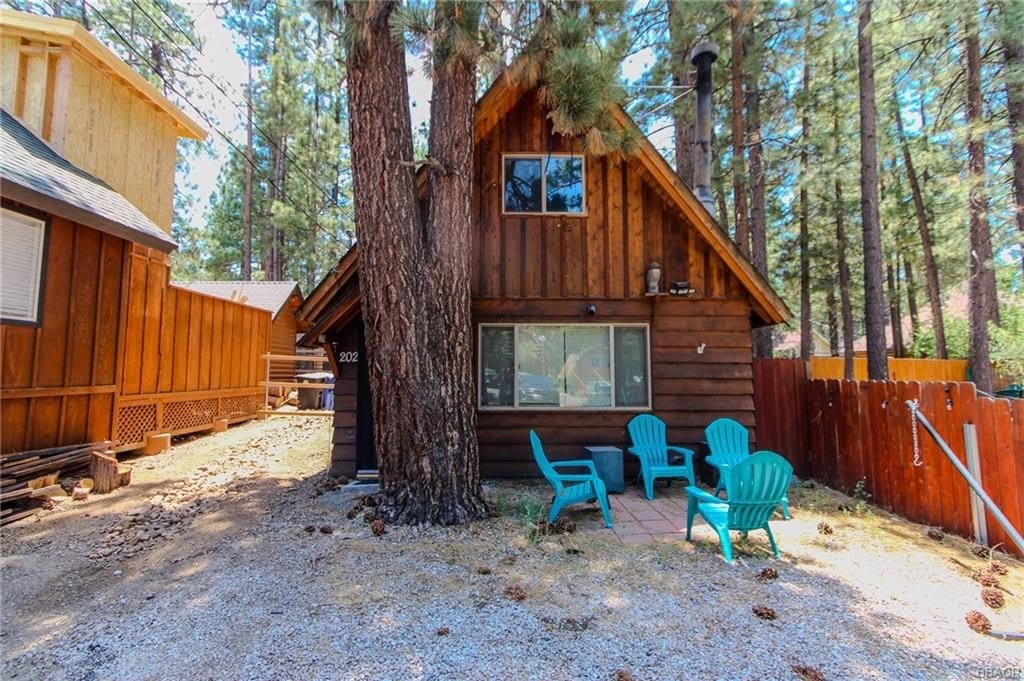 202 West Sherwood Boulevard