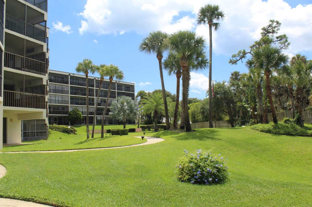 Furnished 1 bedroom condo at Pier 43