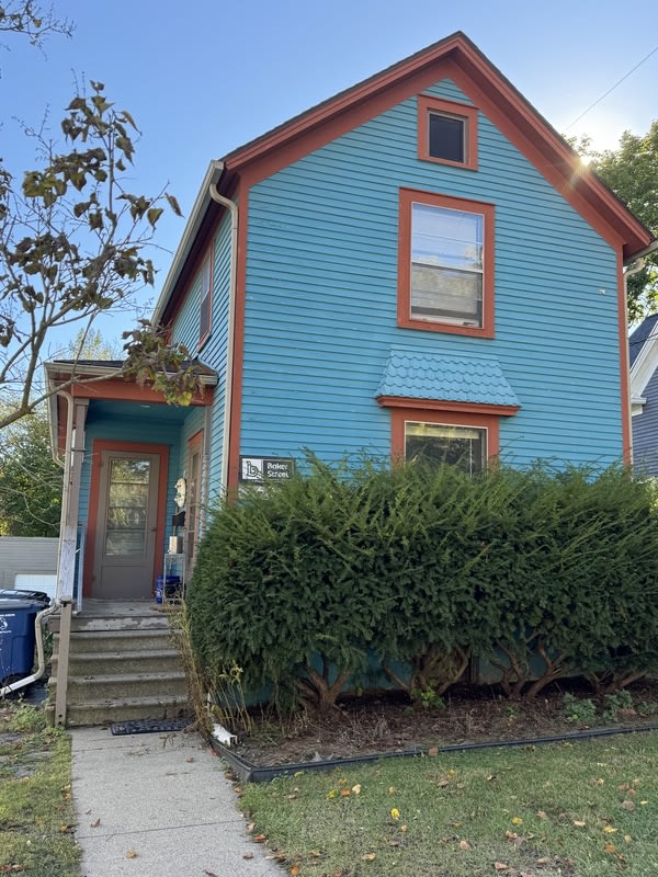 605 West Washington Street