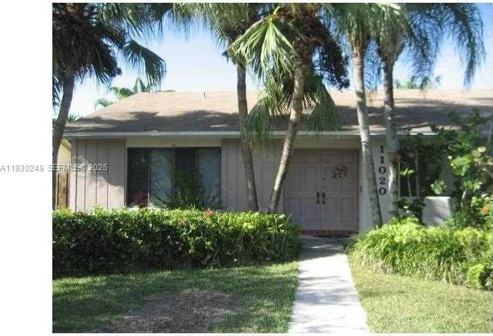 11020 SW 141 AV