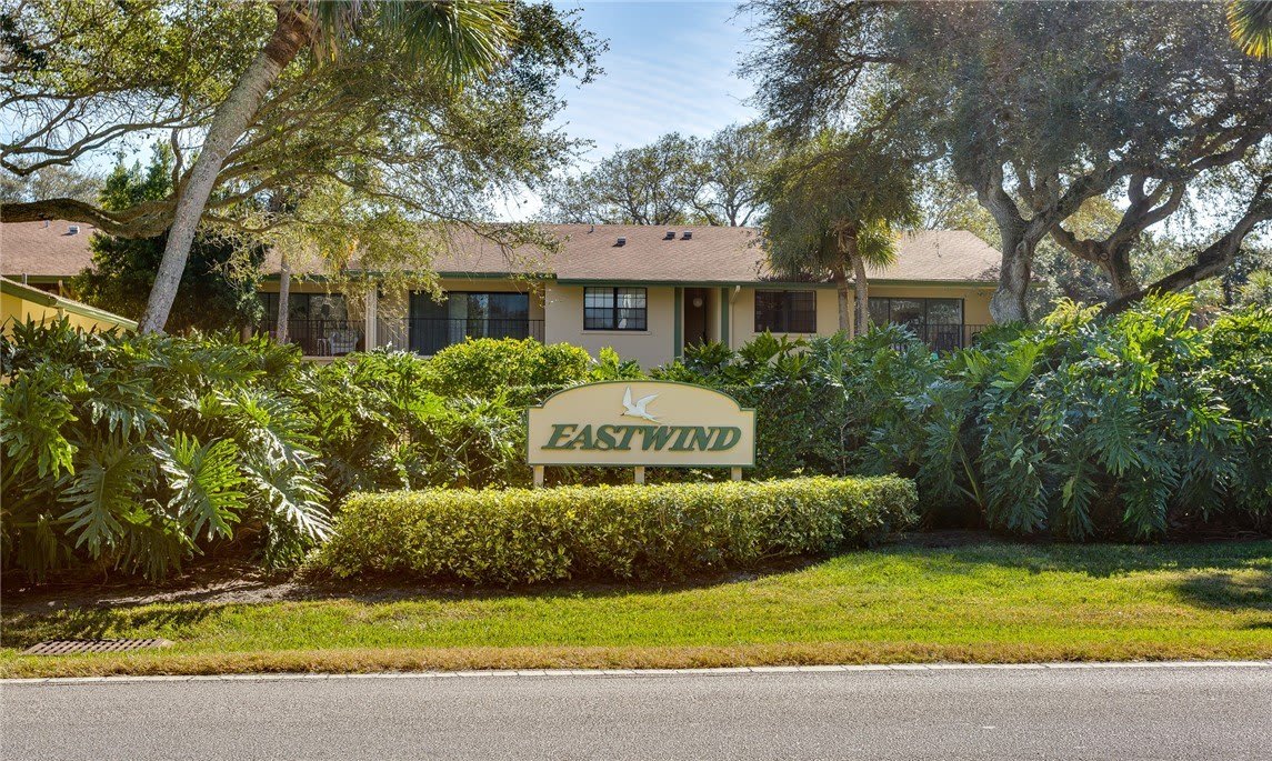 910 E Causeway Boulevard unit: B5