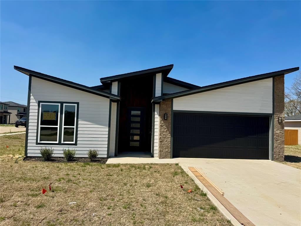 15508 Greenhouse Way