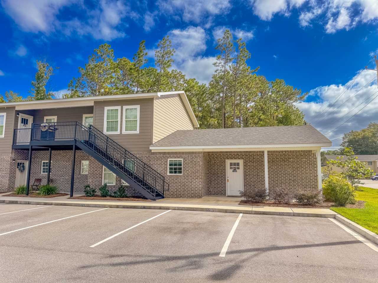 130 Briarwood Road - 100