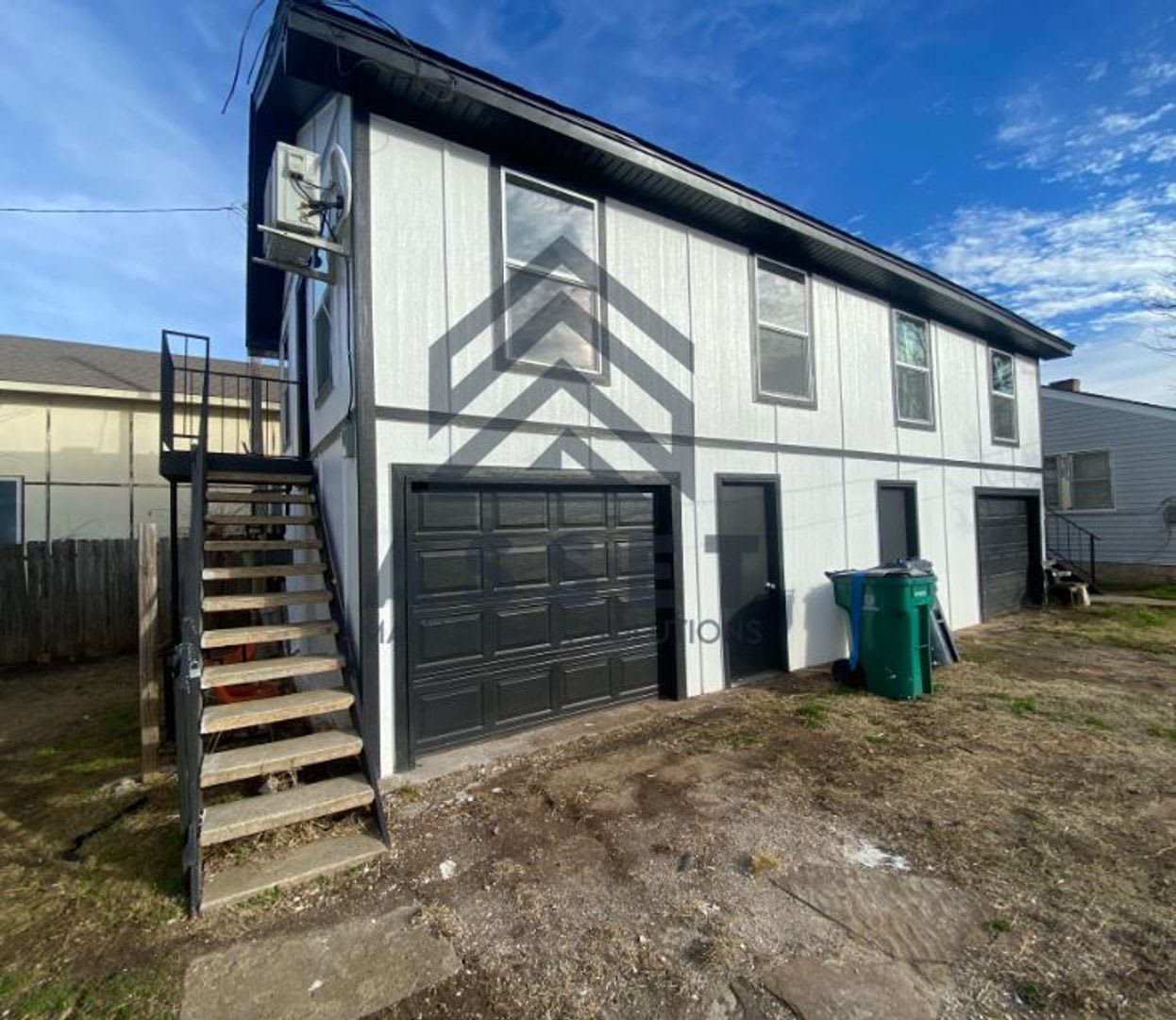 Modern 1-Bedroom Apartment with Thoughtful Design