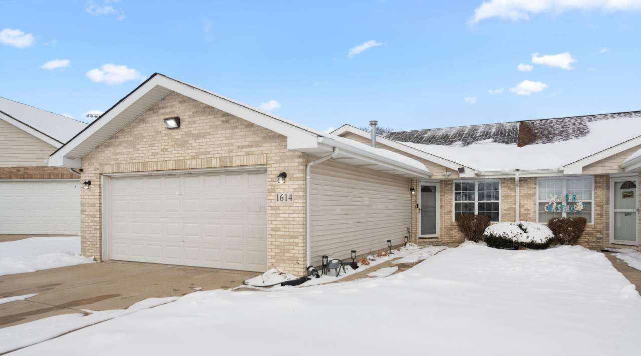 1614 Golden Oak Drive