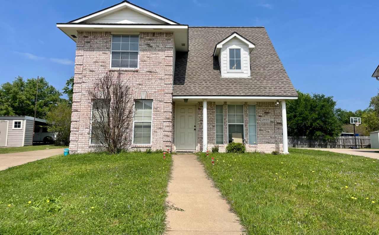 Updated 4 Bed, 3 Bath Home for Fall 2026 Move In!