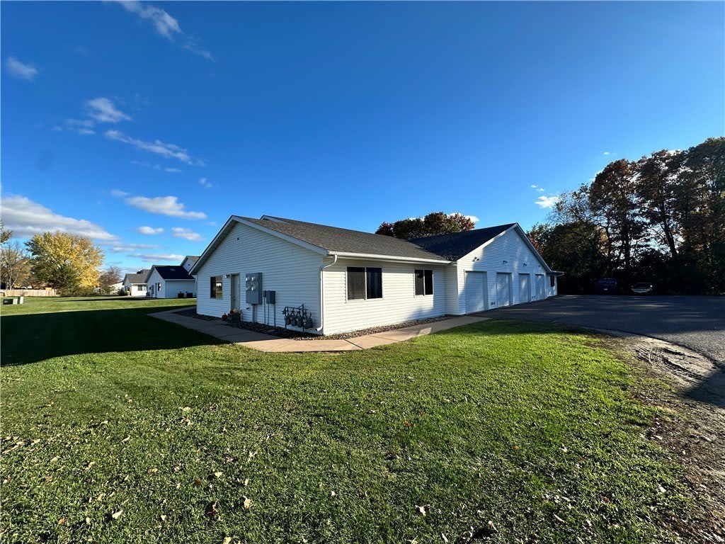 806 Bruce Court unit: B