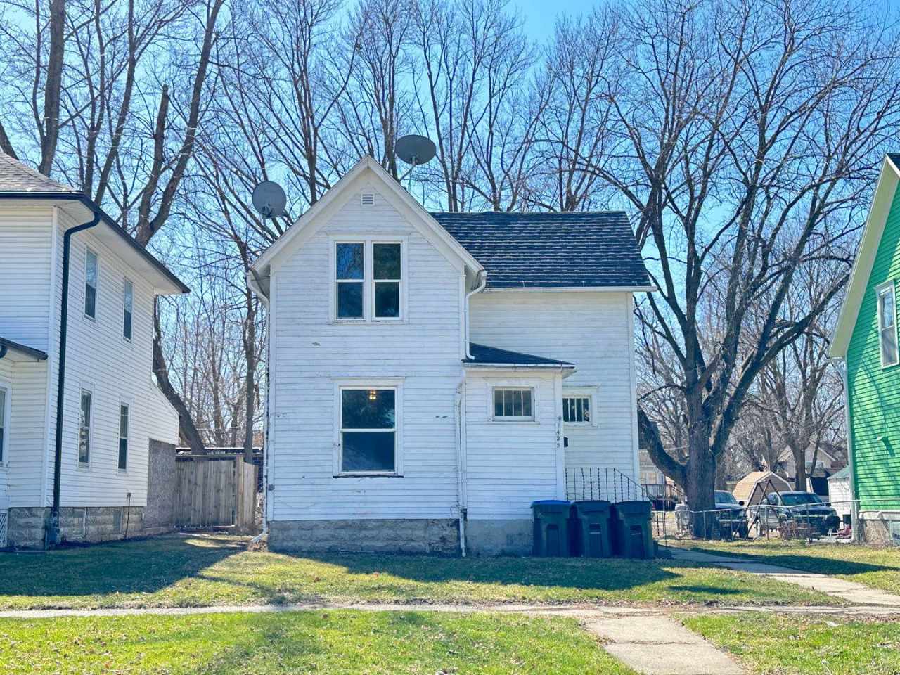 Spacious 3+ bedroom house $895