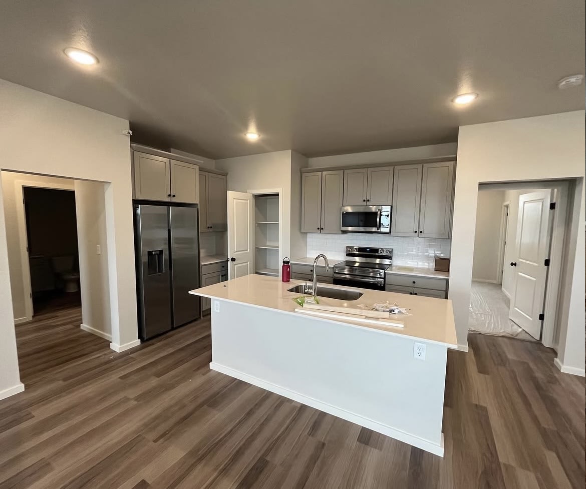 2110 Setting Sun Drive