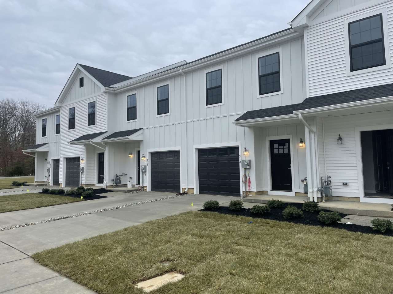 385 Tuckahoe Road - 960