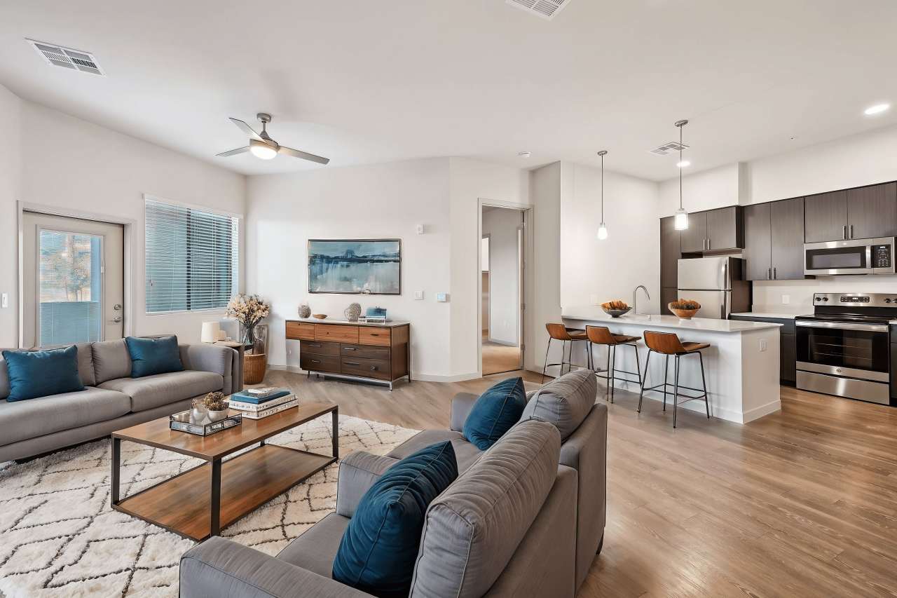 NOVO Broadway Apartments
