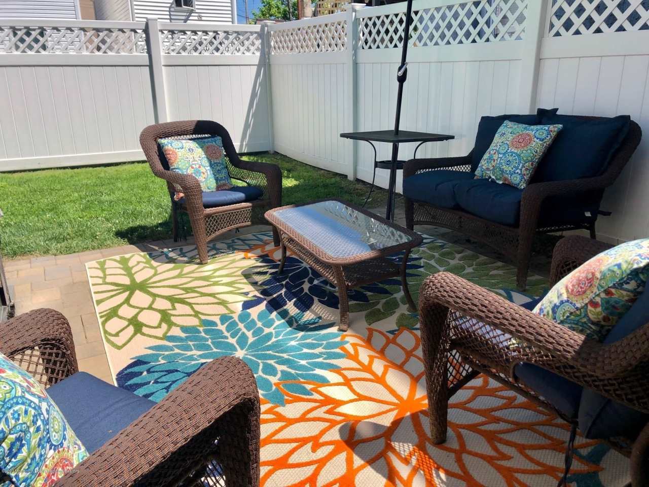 216 Main Street unit: Up