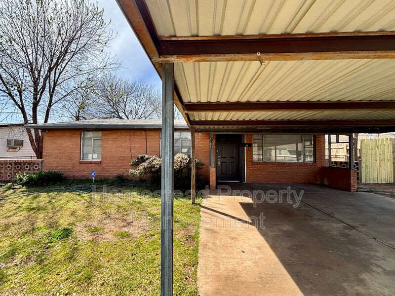 2309 Trosper PL