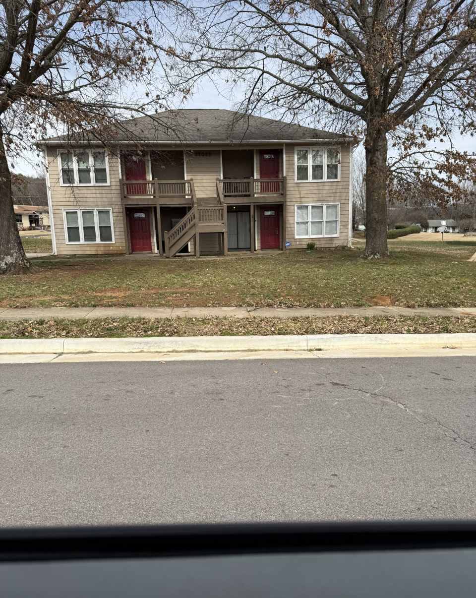 12002 Sugarmill Cir, D