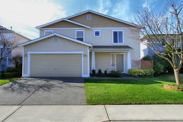 Beautiful 3 Bed 2.5 Bath Home in Renton