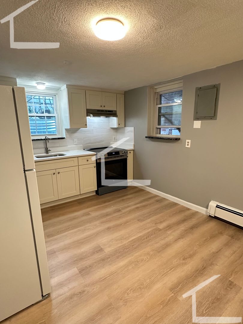 27 Duval St #B Boston MA 02134