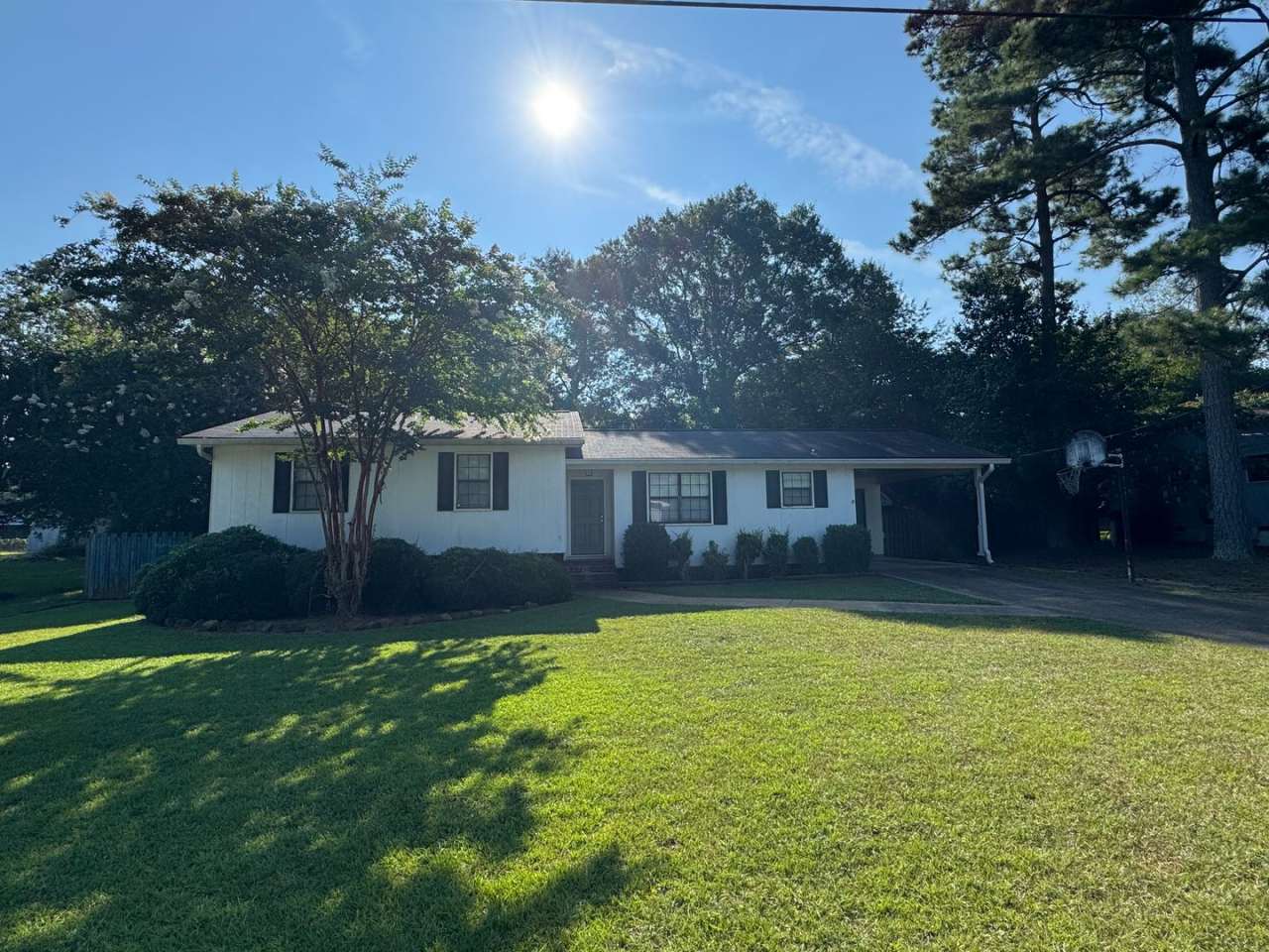 Minutes From Jax State and Jacksonville City Schools