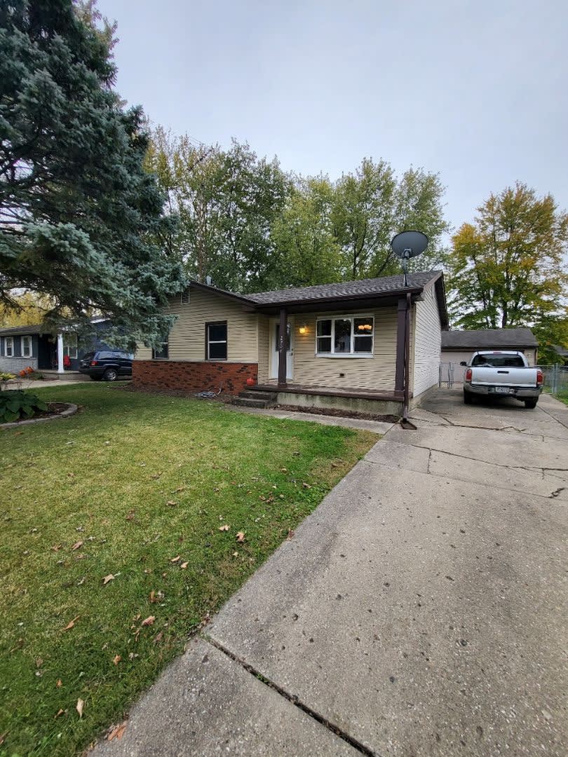 Beautiful 3 Bedroom 1 Bath home with finished basement.