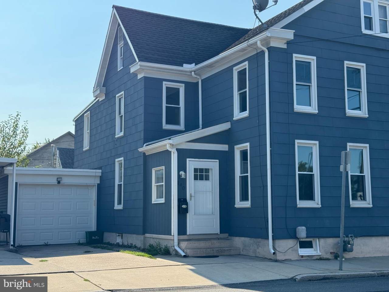 140 E HANOVER Street