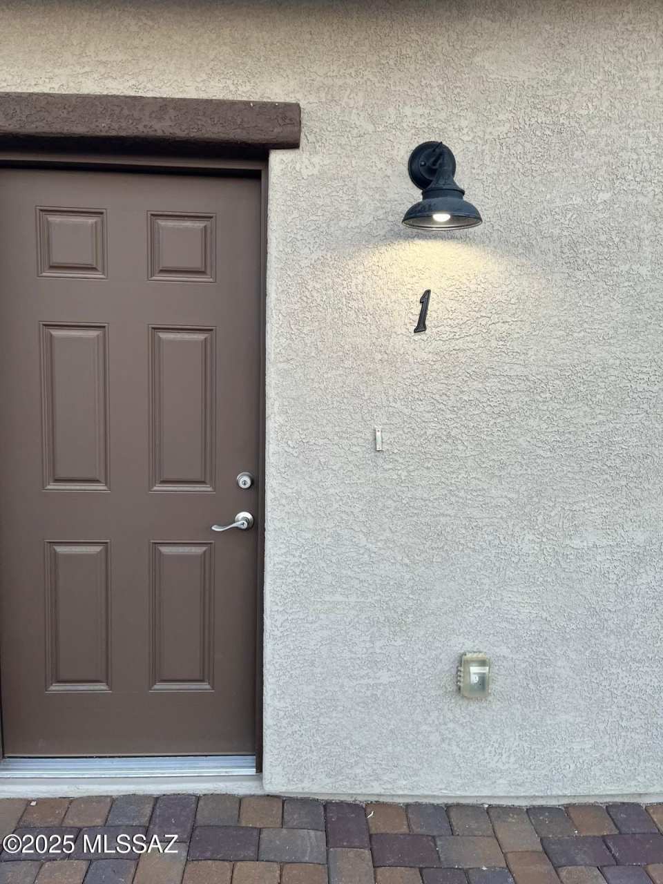 237 E 25th Street unit: 1