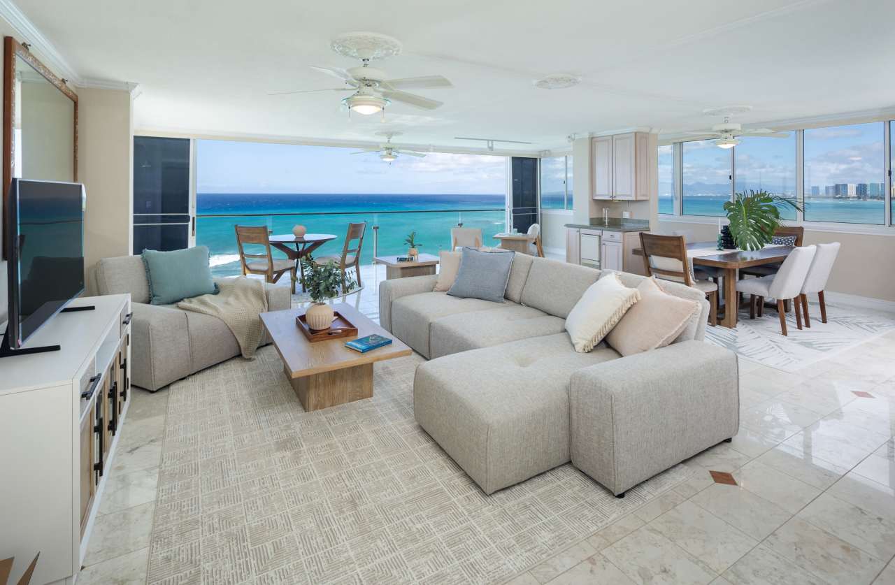 3065 Kalakaua Ave. PH