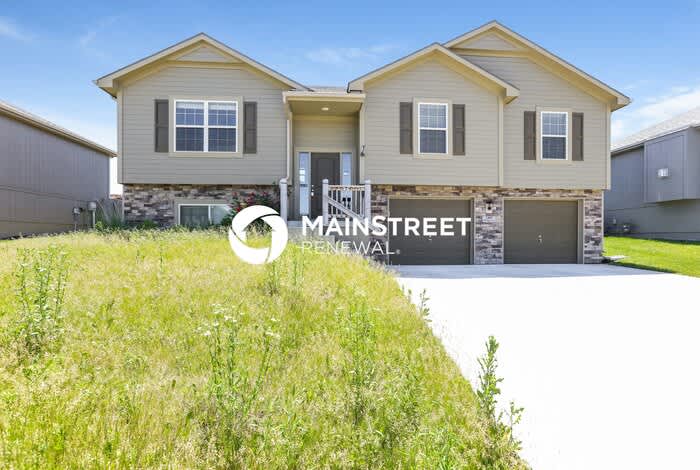 1405 Northwest High View Drive