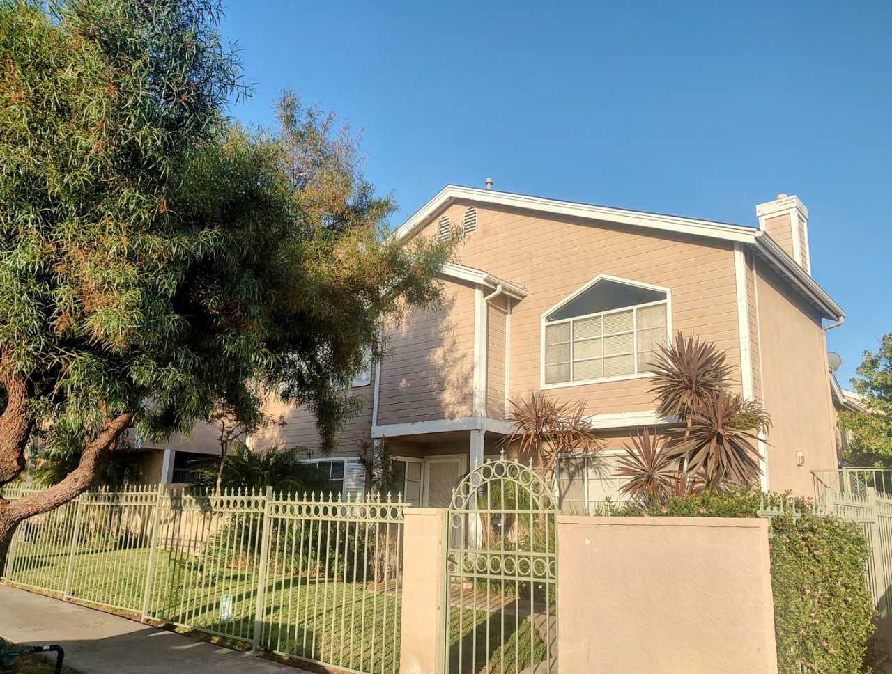 3 Bedroom | 3 Bath Townhome in Azalea Park