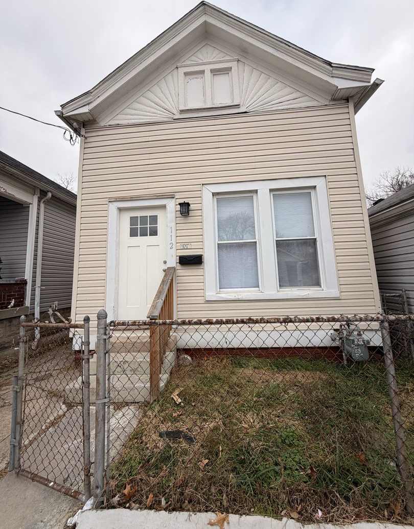 Beautifully renovated 2 br house!