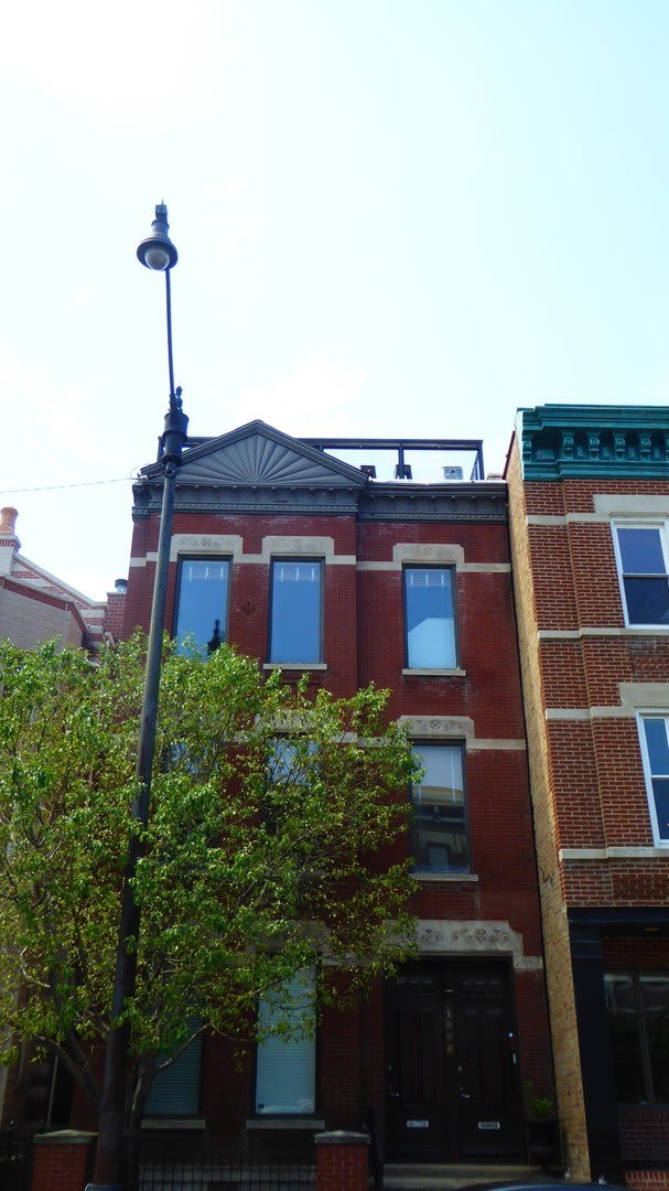 1868 N Halsted Street