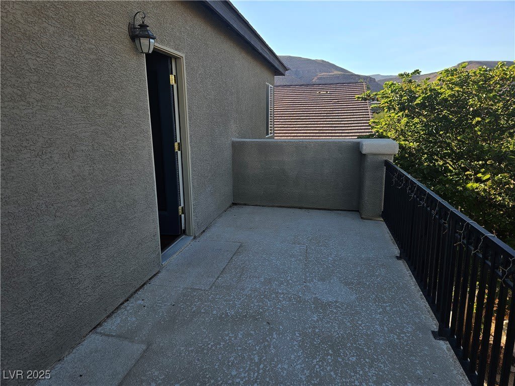 10134 Reflection Brook Avenue