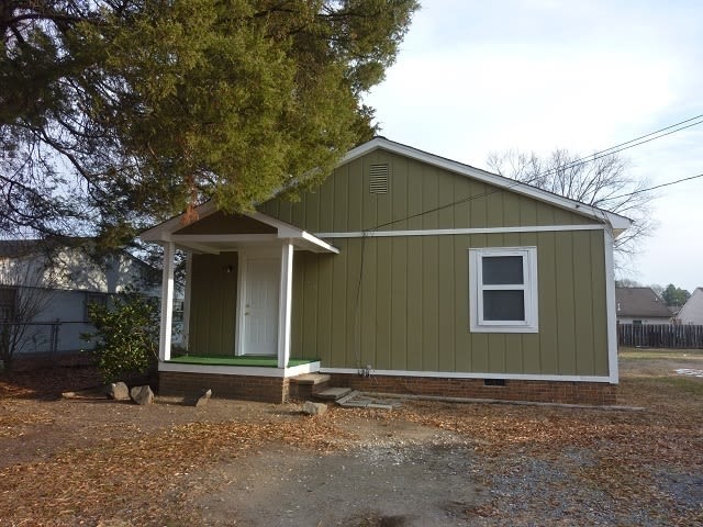 Exclusively Offered by Muse Realty, LLC