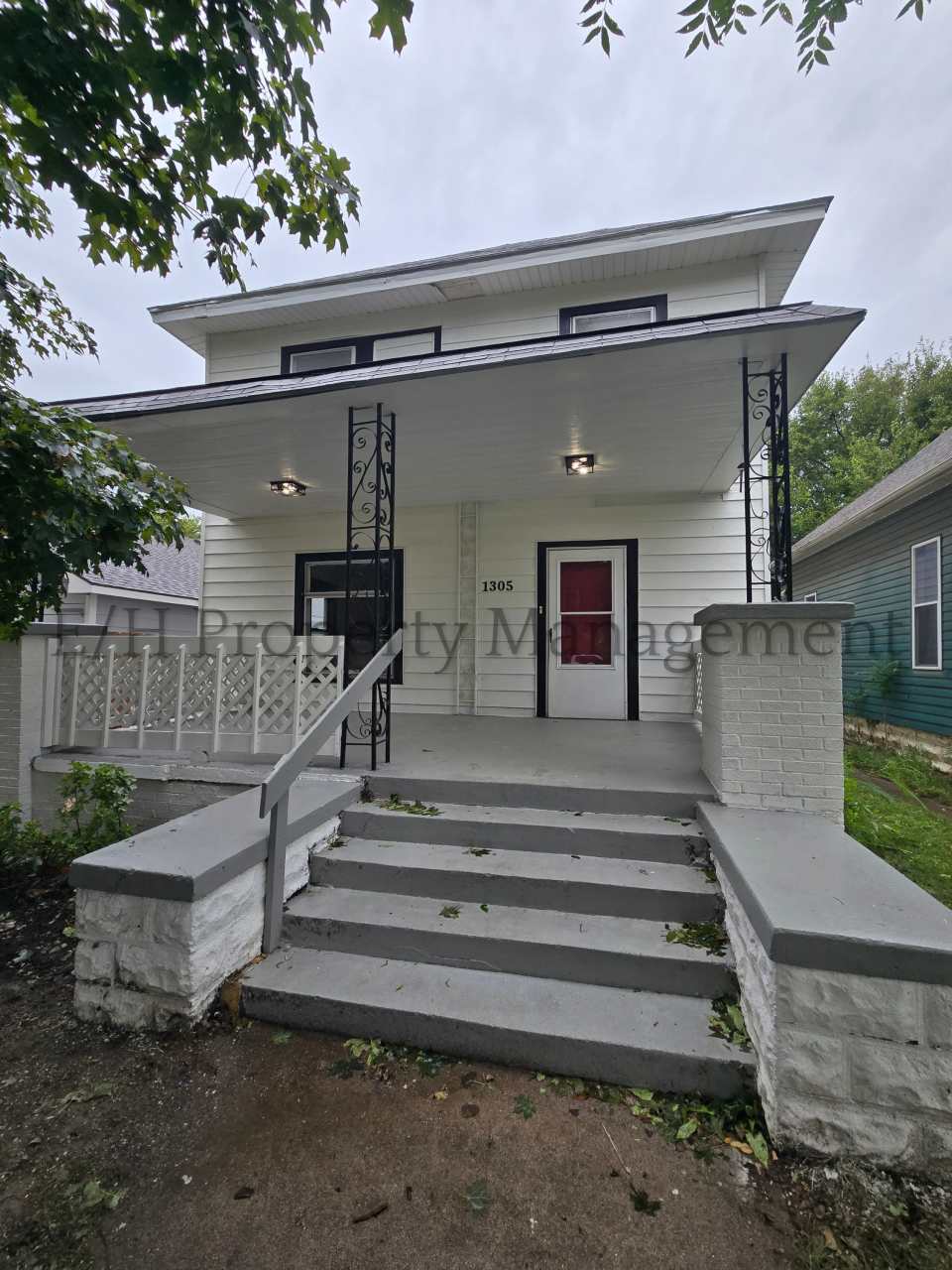 1305 South Water Street