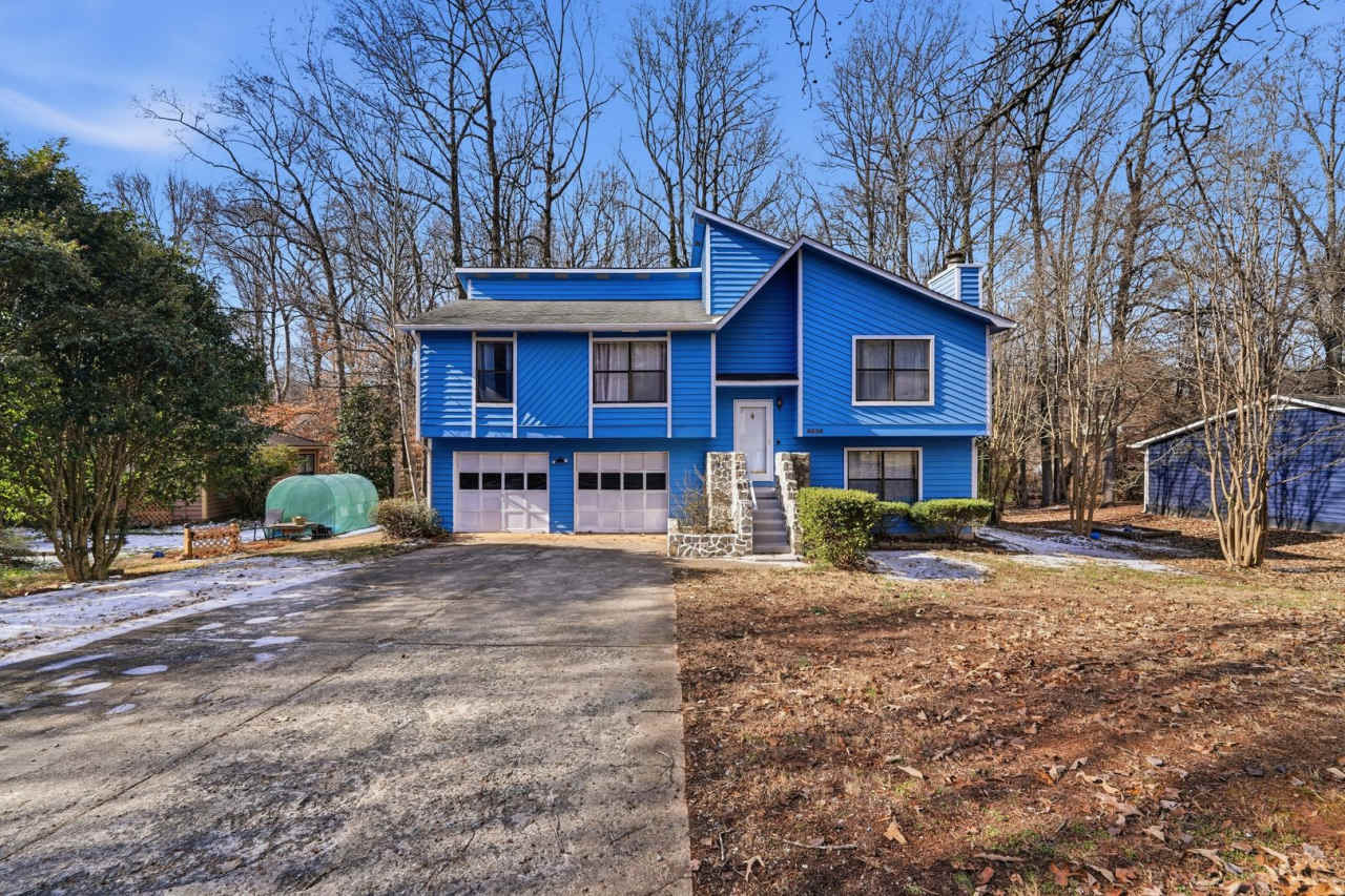 Stunning 3BR/3BA Home with Bonus Room  2-Car Garage!