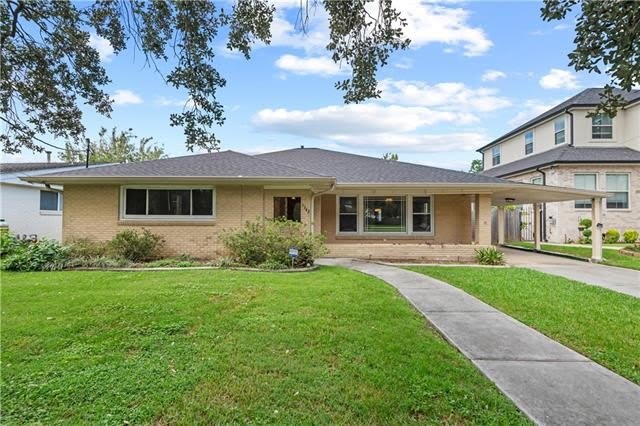 5542 CHARLOTTE Drive