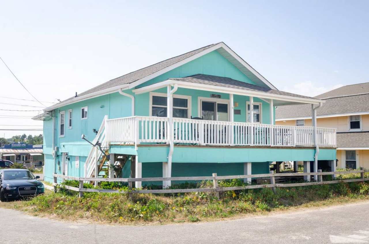 (C051) 618 Carolina Beach Ave South, Upper Unit, Carolina Beach