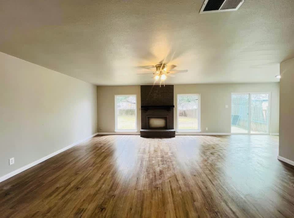 1306 Saint Lawrence Street