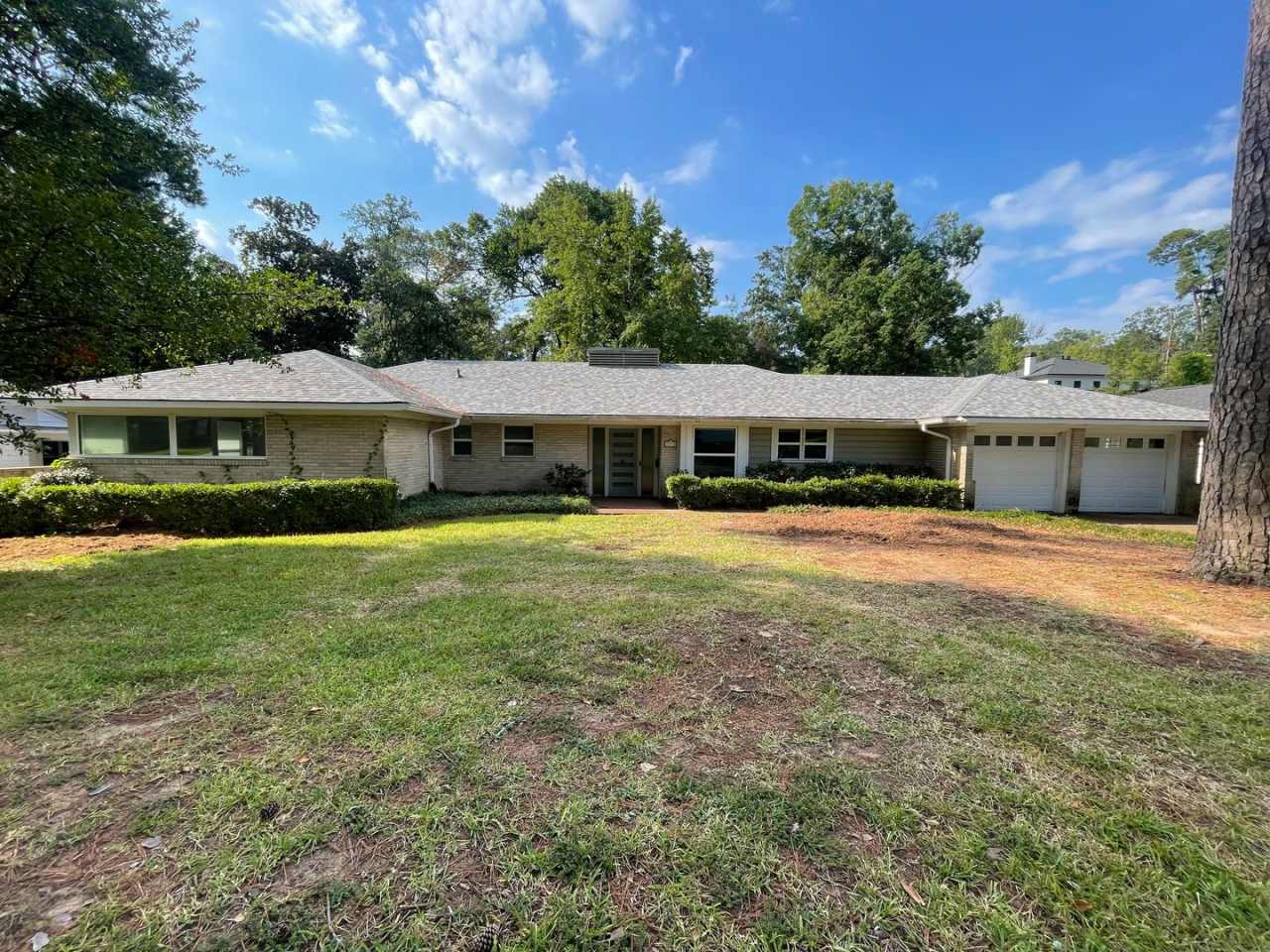 South Highland Beauty! This Is The One To See!