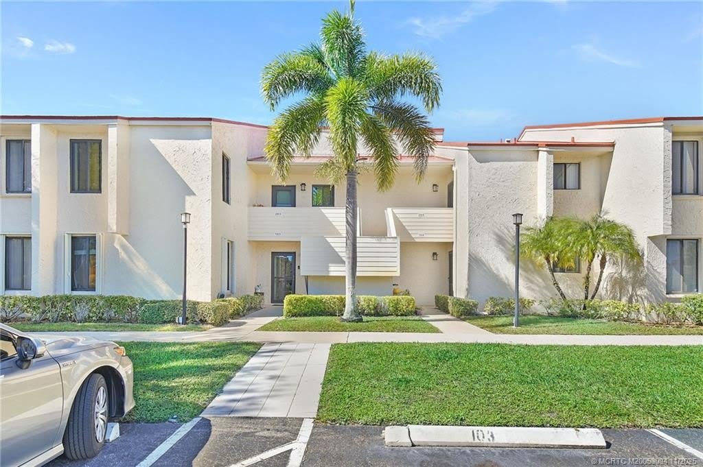 5111 SE Miles Grant Road unit: 103