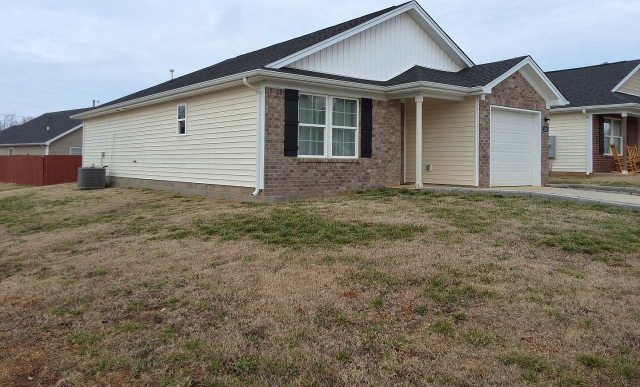 Cozy 3 Bed, 2 Bath House In Vine Grove, KY