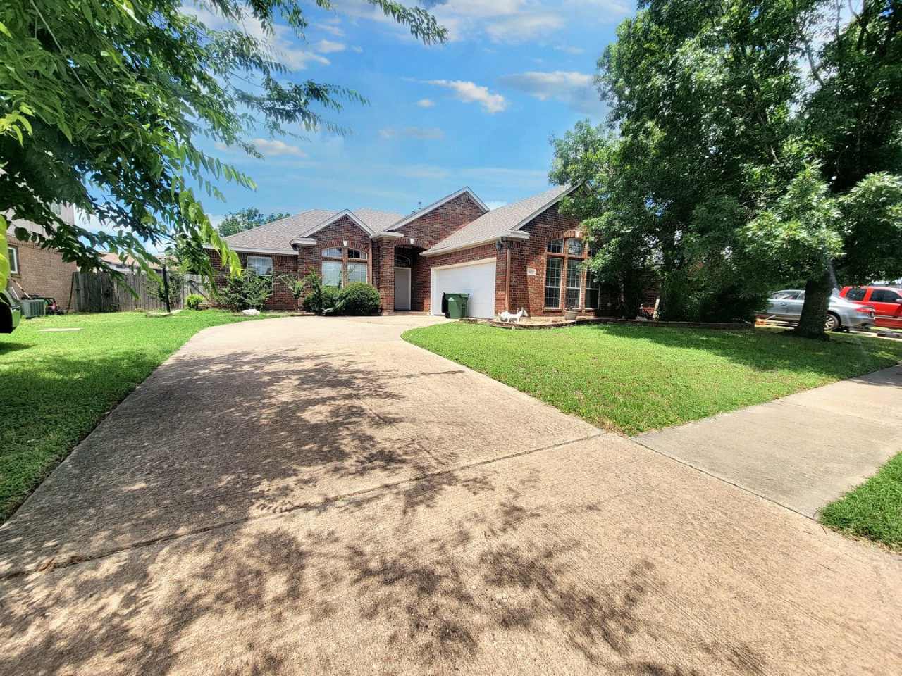 3/BR, 2/BA Home with Spacious Layout  Large Backyard